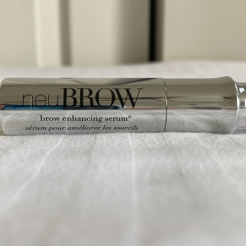 neuBROW® Brow Enhancing Serum